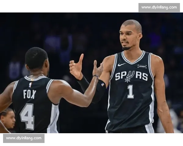 马刺对阵雷霆关键赛程解析年轻阵容碰撞季后走向前瞻西部格局影响深度观察